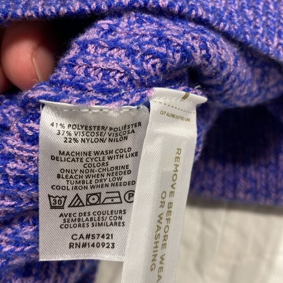 Ann Taylor Purple and Pink Knit V-Neck Sweater Size Small - Picture 5 of 7